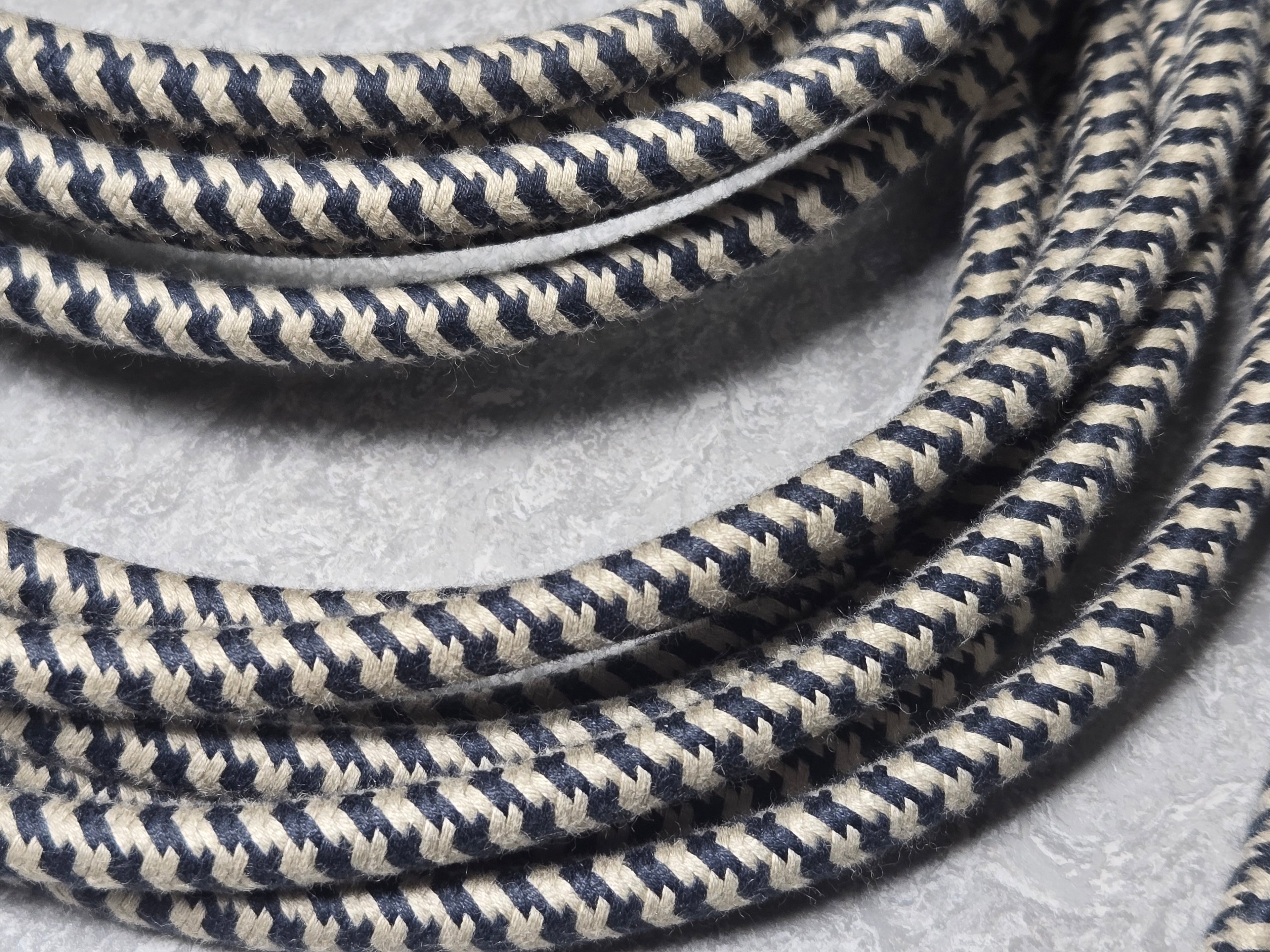 Sundial Touring Classic - Houndstooth Putty