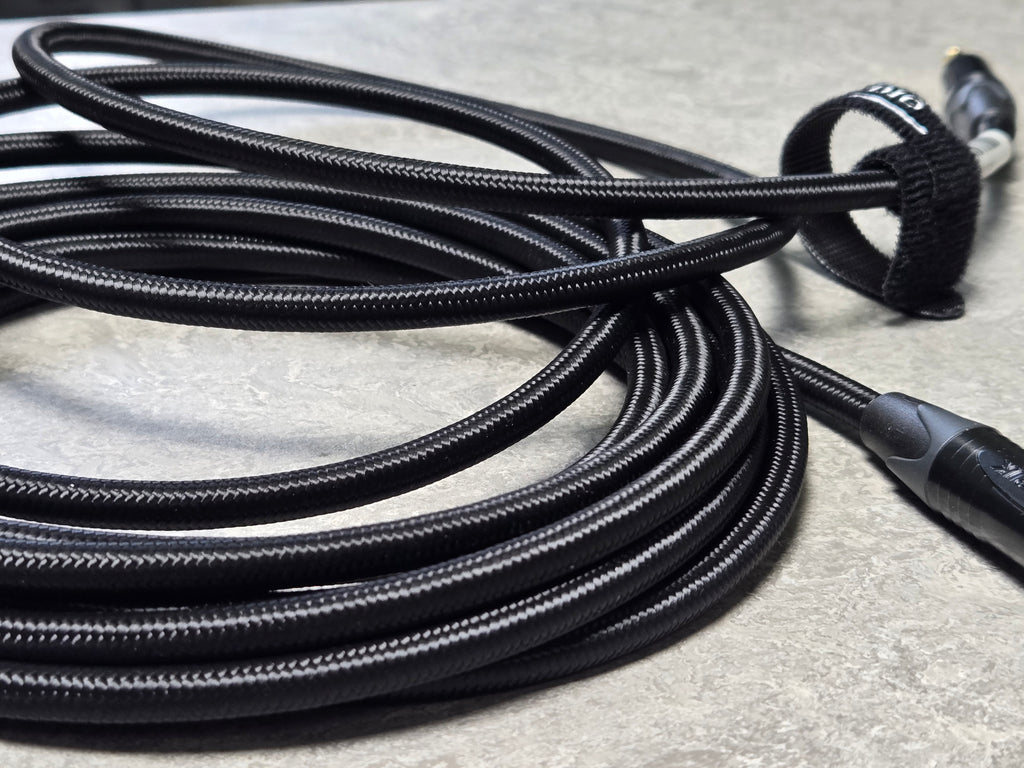 Sundial Studio Classic - Midnight Black
